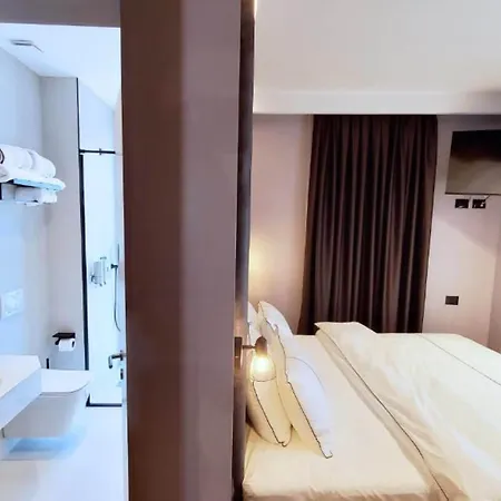 Starlight 4* Тирана